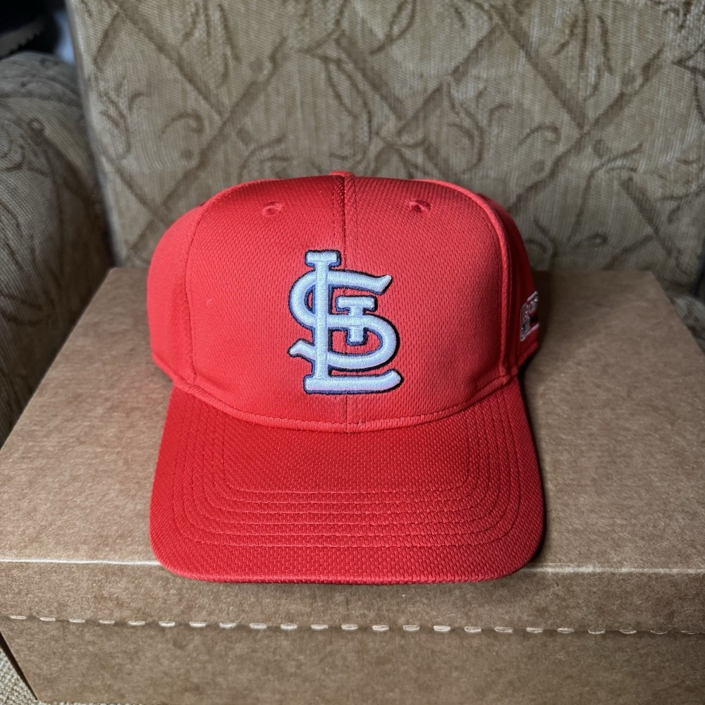 St Louis Cardinals MLB OC Sports Hat Red  Team Adjustable Fit Curved Brim Cap‎